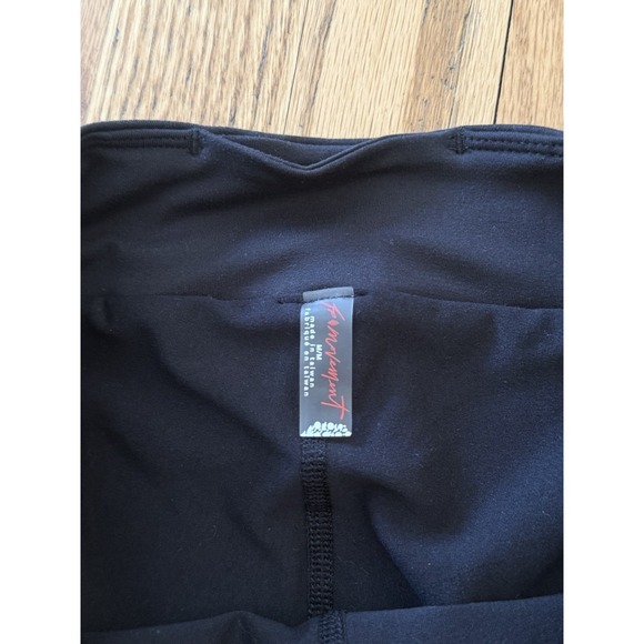 Free People Movement Skirted Leggings M Black NWT Studio Yoga Gym Athleisure - Picture 3 of 6